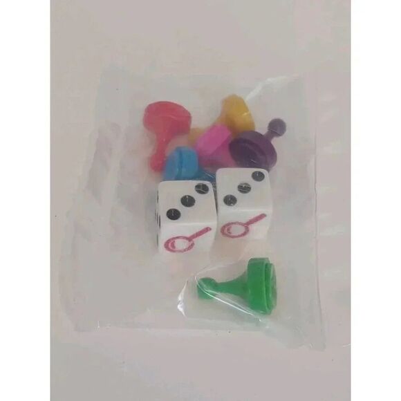 TOKENS & DICE PART(S) ONLY For 2018 Clue Classic Mystery Game #A5826 - Picture 1 of 6